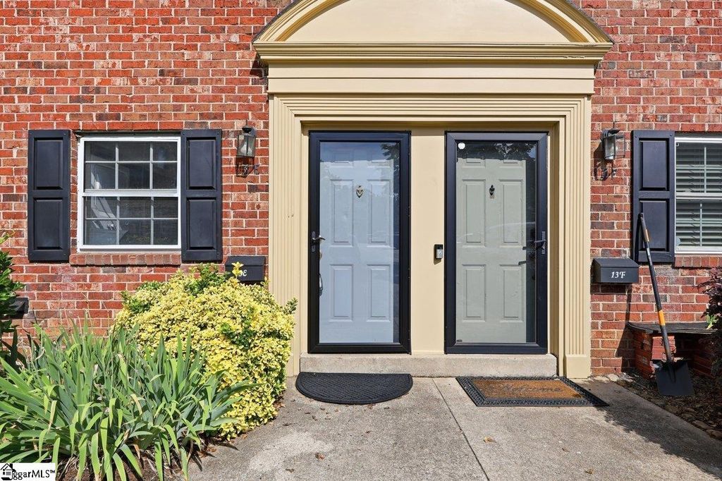 2530 E North St Apt 13E Unit 13, Greenville, SC 29615