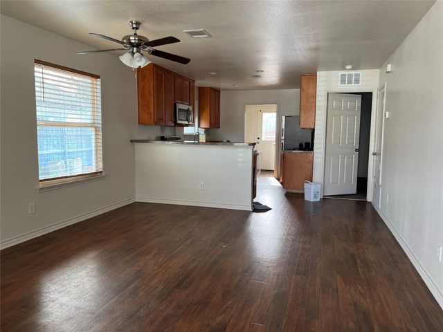 914 Irma Street, Fort Worth, TX 76104