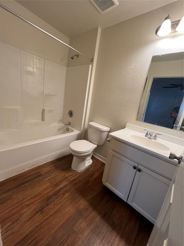 914 Irma Street, Fort Worth, TX 76104