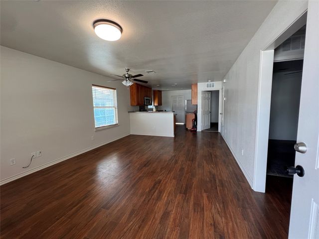 914 Irma Street, Fort Worth, TX 76104