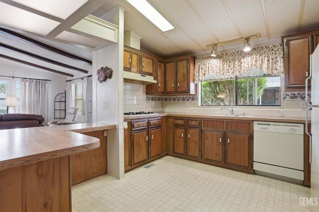 8536 Kern Canyon Road 97, Bakersfield, CA 93306