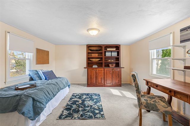 55 Lindy Avenue, East Providence, RI 02915