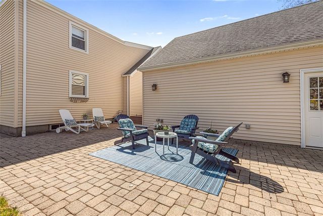 55 Lindy Avenue, East Providence, RI 02915