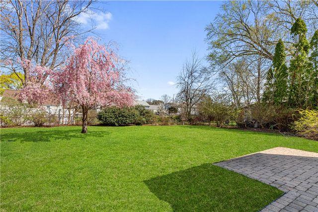 55 Lindy Avenue, East Providence, RI 02915