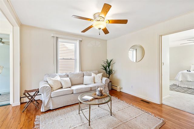 55 Lindy Avenue, East Providence, RI 02915