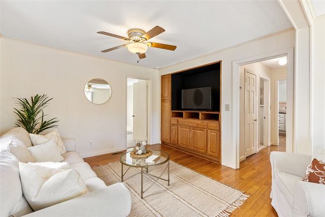 55 Lindy Avenue, East Providence, RI 02915