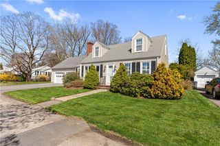 55 Lindy Avenue, East Providence, RI 02915