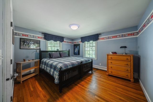 102 Hunting Lane, Sherborn, MA 01770