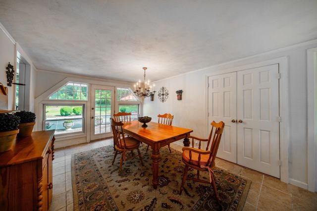 102 Hunting Lane, Sherborn, MA 01770