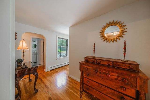 102 Hunting Lane, Sherborn, MA 01770