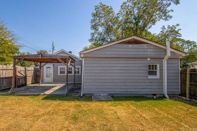 203 S Martin Street, Benton, AR 72015