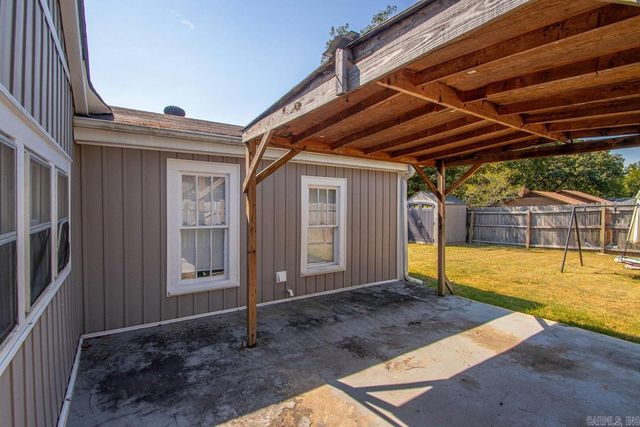 203 S Martin Street, Benton, AR 72015