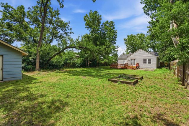 2411 W 14th, Wichita, KS 67203