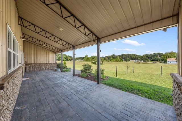 10879 Church Rd, Bon Aqua, TN 37025