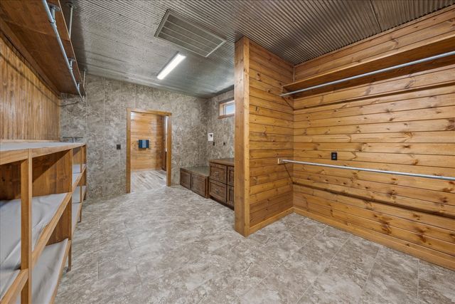 10879 Church Rd, Bon Aqua, TN 37025