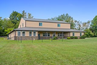 10879 Church Rd, Bon Aqua, TN 37025