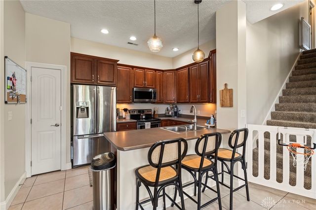 8971 Anneliese Way, Clayton, OH 45315