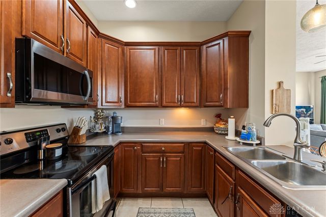 8971 Anneliese Way, Clayton, OH 45315