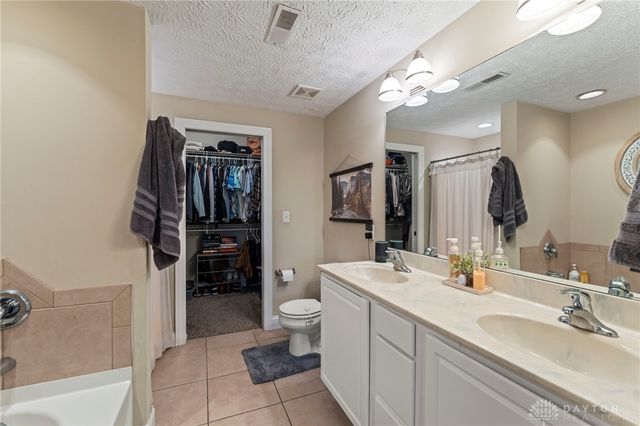 8971 Anneliese Way, Clayton, OH 45315