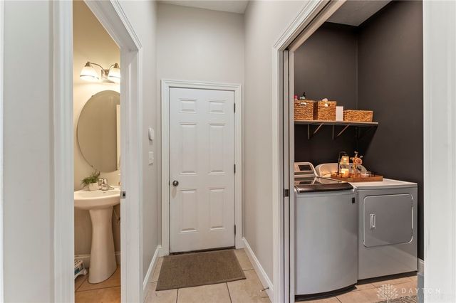8971 Anneliese Way, Clayton, OH 45315