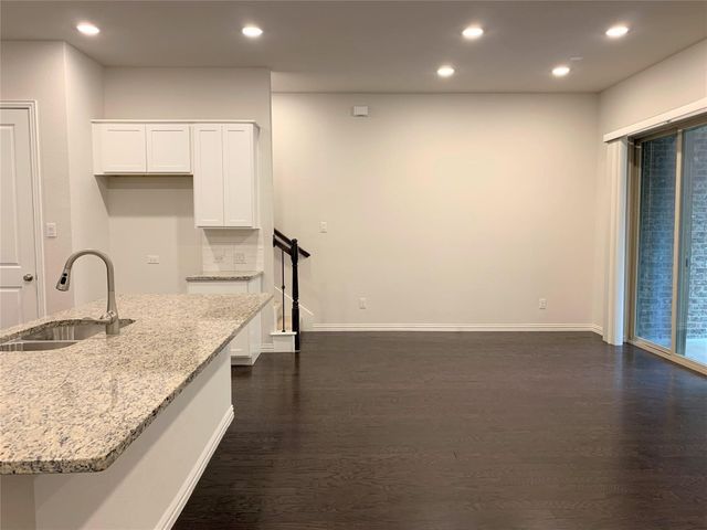 17768 Coralberry Drive, Dallas, TX 75252