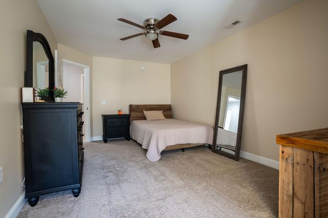 185 Bell Lake Drive, Trenton, GA 30752