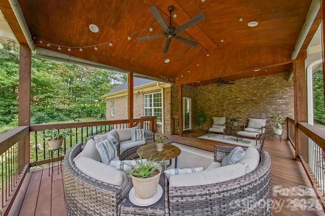 10604 Russet Place, Charlotte, NC 28227