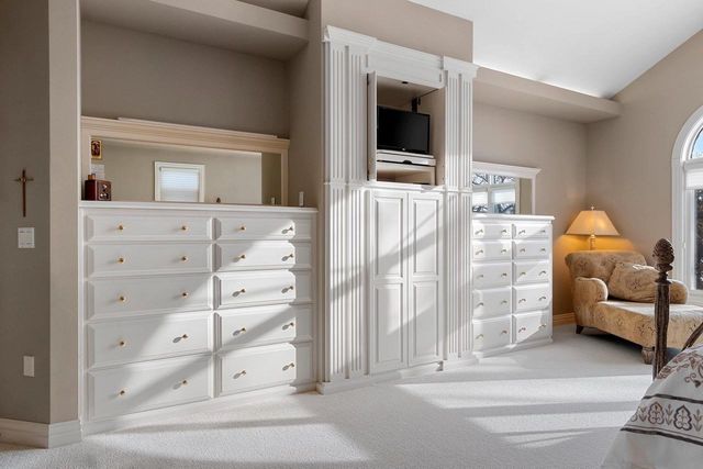 2355 LOST DAUPHIN ROAD, De Pere, WI 54115