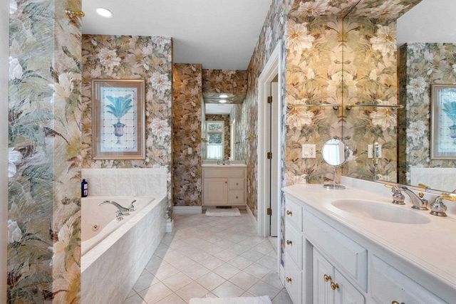 2355 LOST DAUPHIN ROAD, De Pere, WI 54115