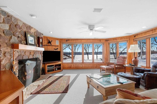 2355 LOST DAUPHIN ROAD, De Pere, WI 54115