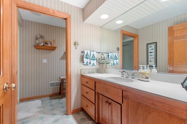 2355 LOST DAUPHIN ROAD, De Pere, WI 54115