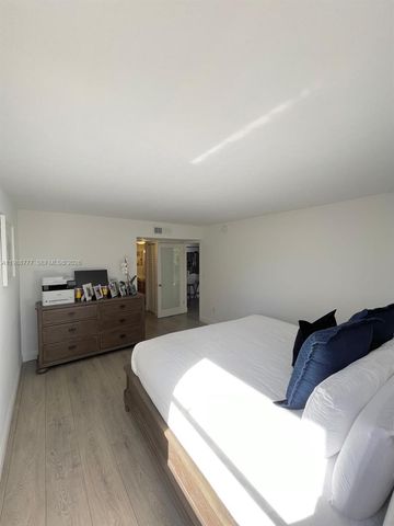 101 Ocean Lane Dr 304, Key Biscayne, FL 33149