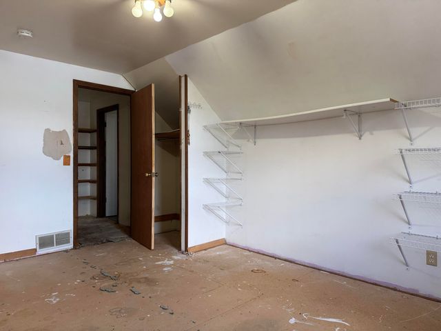 10736 Woodbushe Drive SE, Lowell, MI 49331