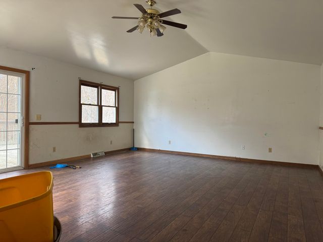 10736 Woodbushe Drive SE, Lowell, MI 49331