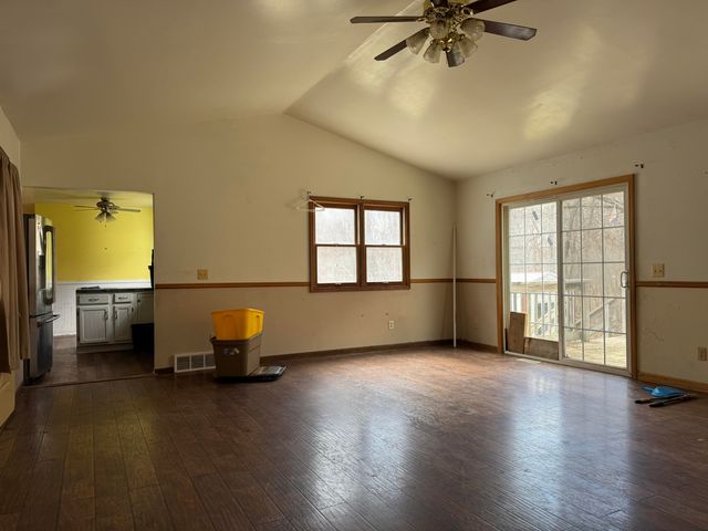 10736 Woodbushe Drive SE, Lowell, MI 49331