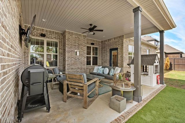 1502 Ridgewood Avenue, Lowell, AR 72745