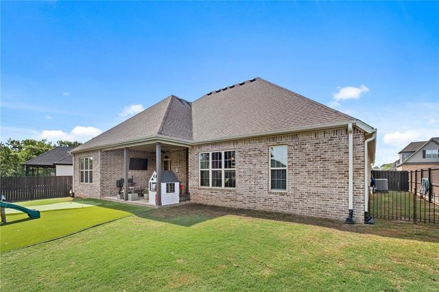 1502 Ridgewood Avenue, Lowell, AR 72745