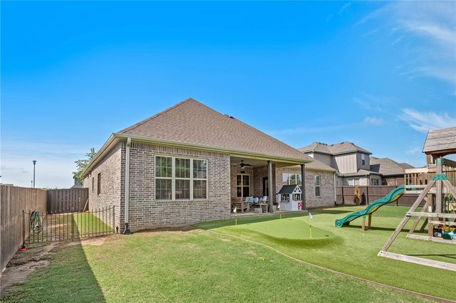 1502 Ridgewood Avenue, Lowell, AR 72745