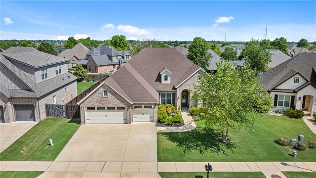 1502 Ridgewood Avenue, Lowell, AR 72745