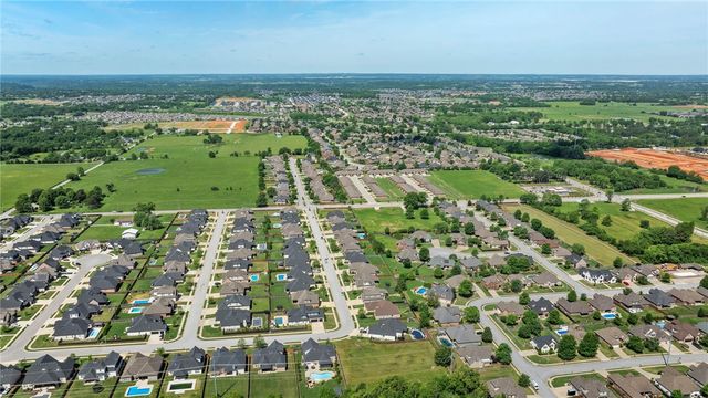 1502 Ridgewood Avenue, Lowell, AR 72745