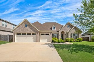 1502 Ridgewood Avenue, Lowell, AR 72745
