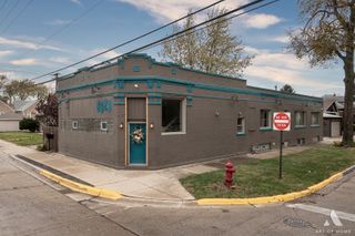 6928 Pershing Road, Berwyn, IL 60402