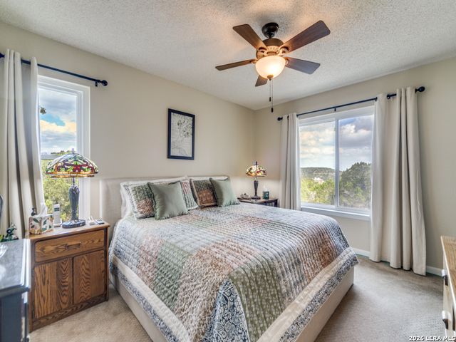 101 MOUNTAIN TOP DR, Boerne, TX 78006