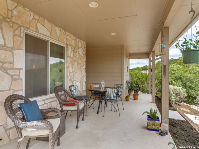 101 MOUNTAIN TOP DR, Boerne, TX 78006