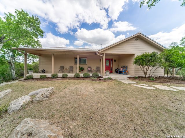 101 MOUNTAIN TOP DR, Boerne, TX 78006