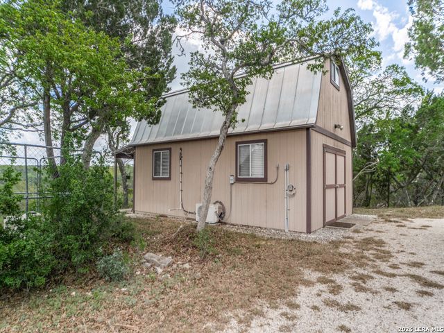 101 MOUNTAIN TOP DR, Boerne, TX 78006
