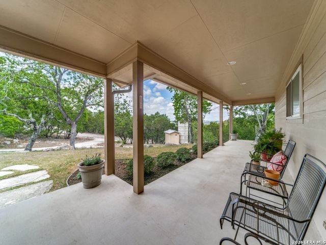 101 MOUNTAIN TOP DR, Boerne, TX 78006