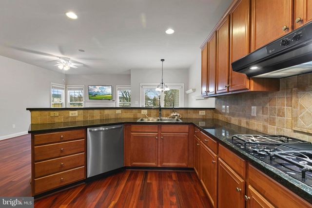 20070 INVERNESS SQ, Ashburn, VA 20147