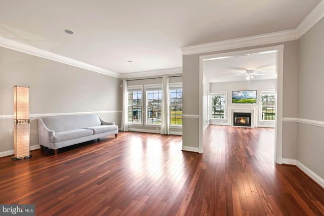 20070 INVERNESS SQ, Ashburn, VA 20147