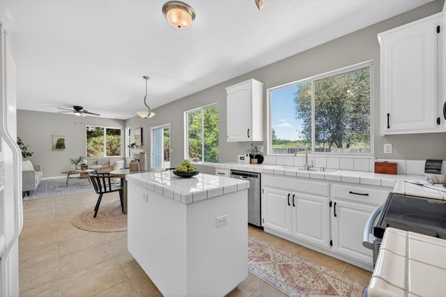 3357 Tourmaline Way, Rescue, CA 95672